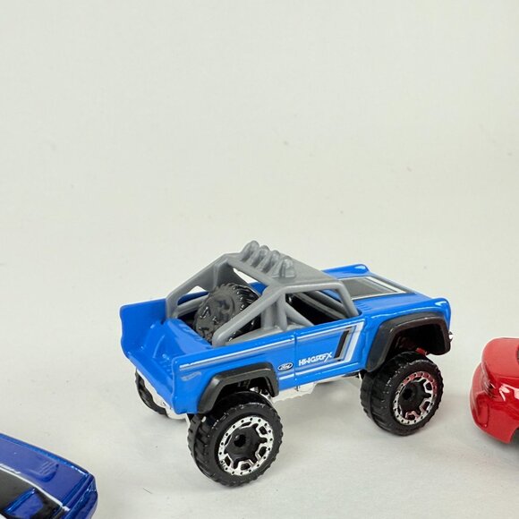 Hot Wheels Car 7 Diecast 1:64 Scale Mixed Models  Bye Focal Trucks Racer Car - Picture 6 of 8